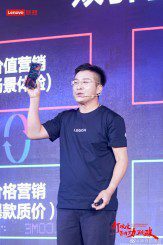 Motorola Razr showcased by Chen Jin (Lenovo China Mobile GM)